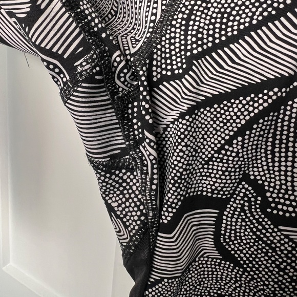 Lululemon Goal Crusher 7/8 Tight Leggings Women's Size 6 - Picture 3 of 5